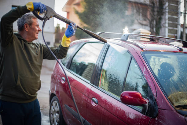 Best Roof Power Washing Services  in Woodburn, VA